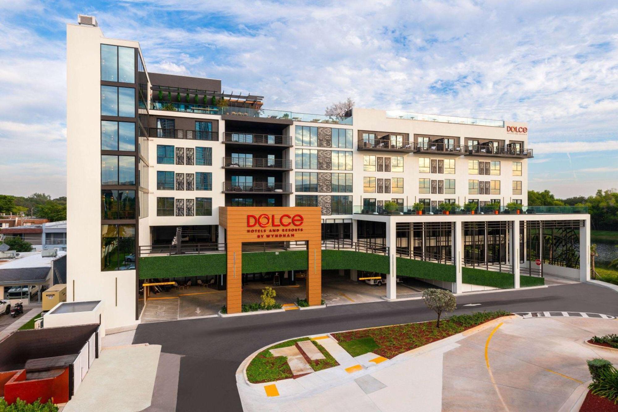 ホテル Dolce By Wyndham ハリウッド エクステリア 写真