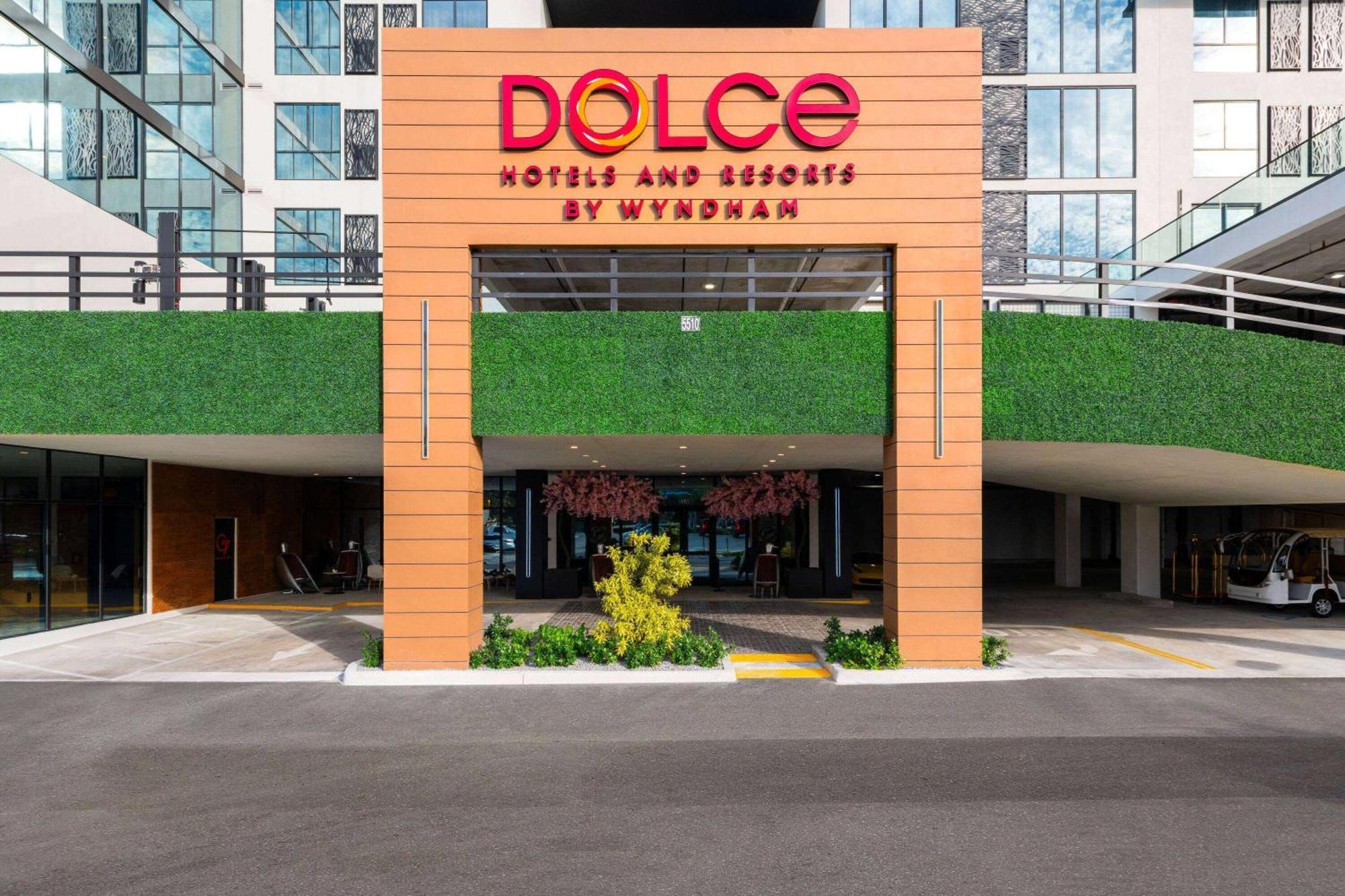 ホテル Dolce By Wyndham ハリウッド エクステリア 写真